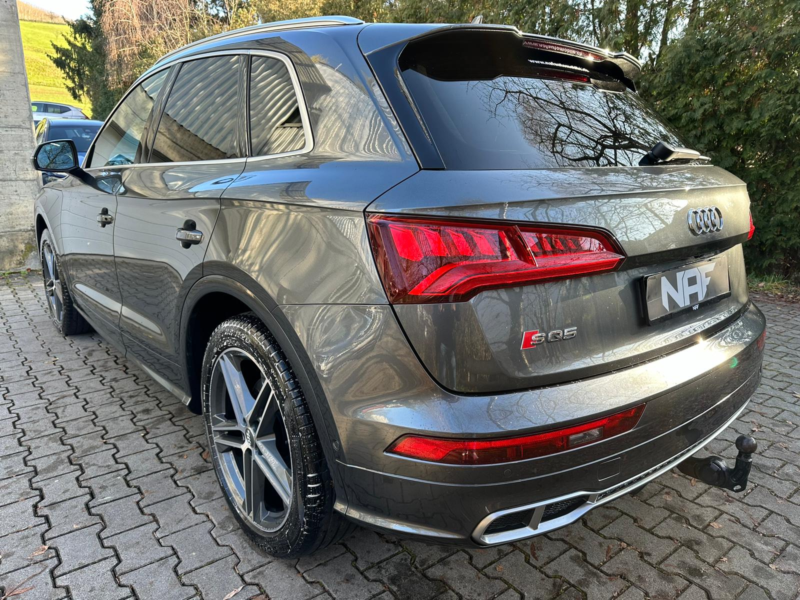AUDI SQ5 TDI quattro tiptronic-image-2