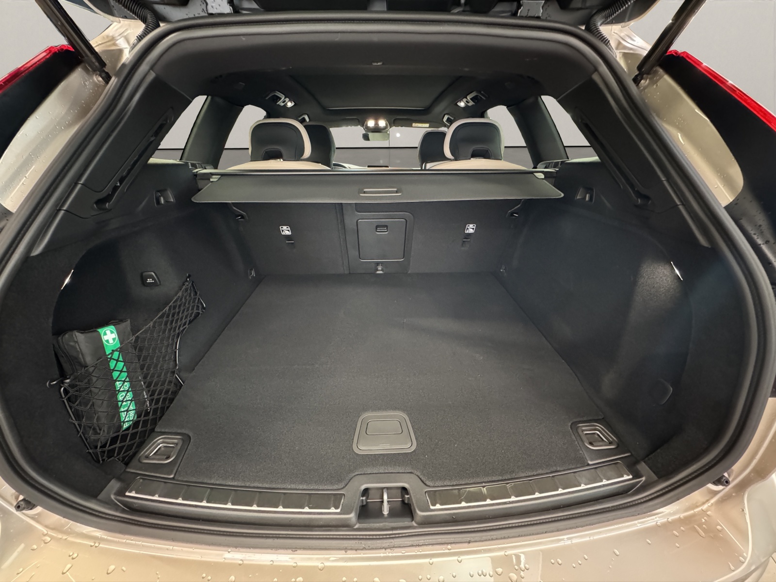 VOLVO XC60 2.0 T8 TE Ultra Bright eAWD-image-10