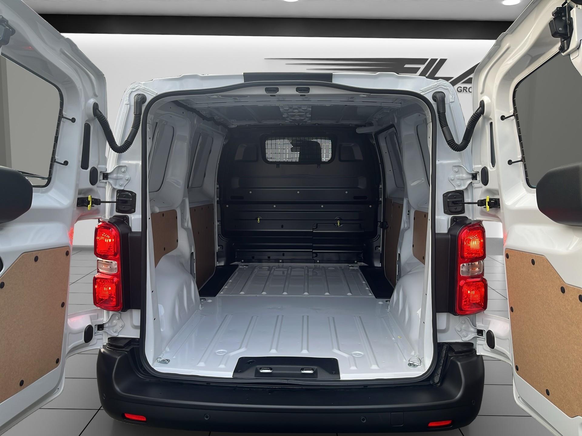 TOYOTA PROACE van L1 1.5 D Active-image-13