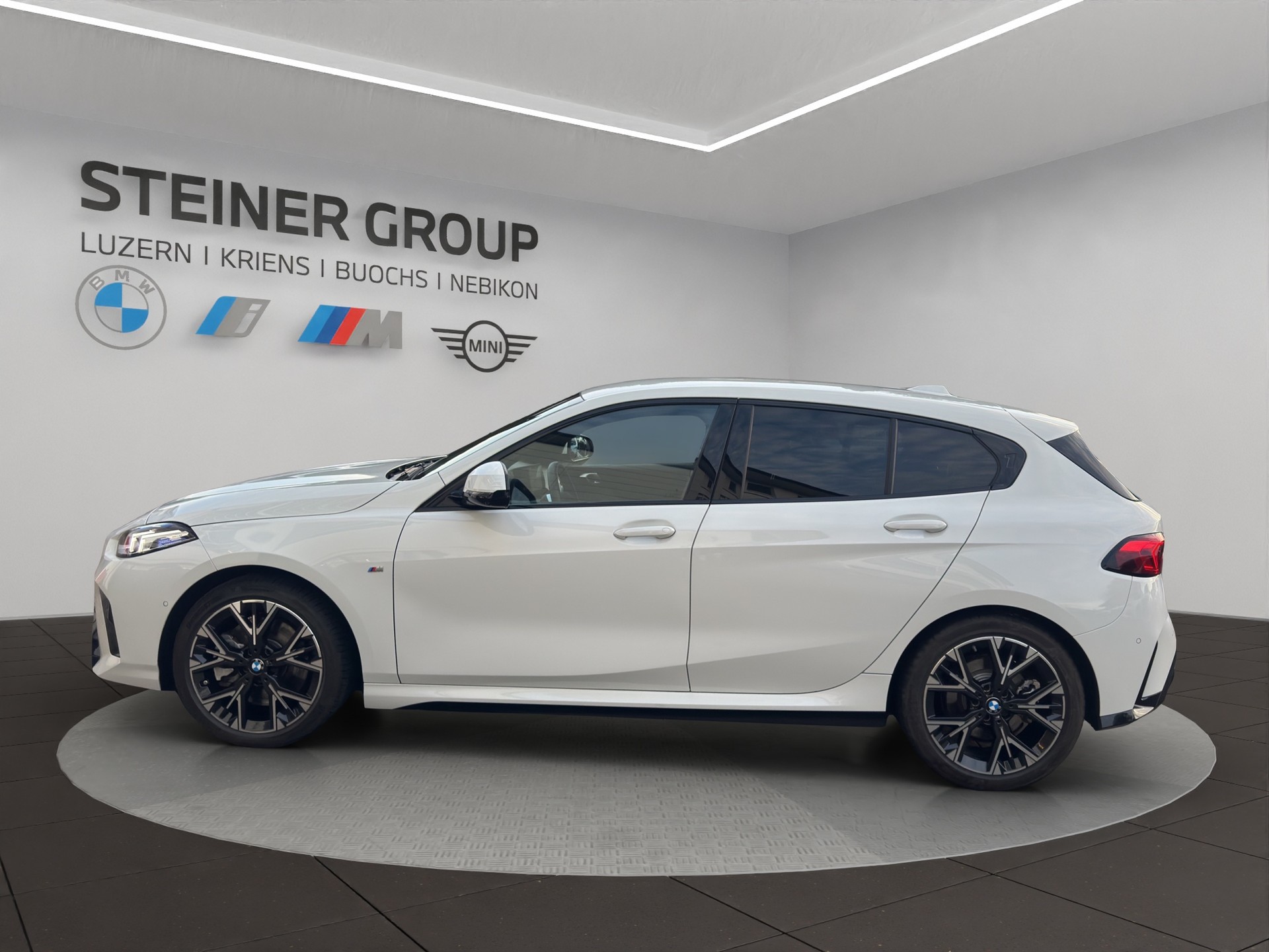 BMW 123 xDrive M Sport Steptronic-image-7