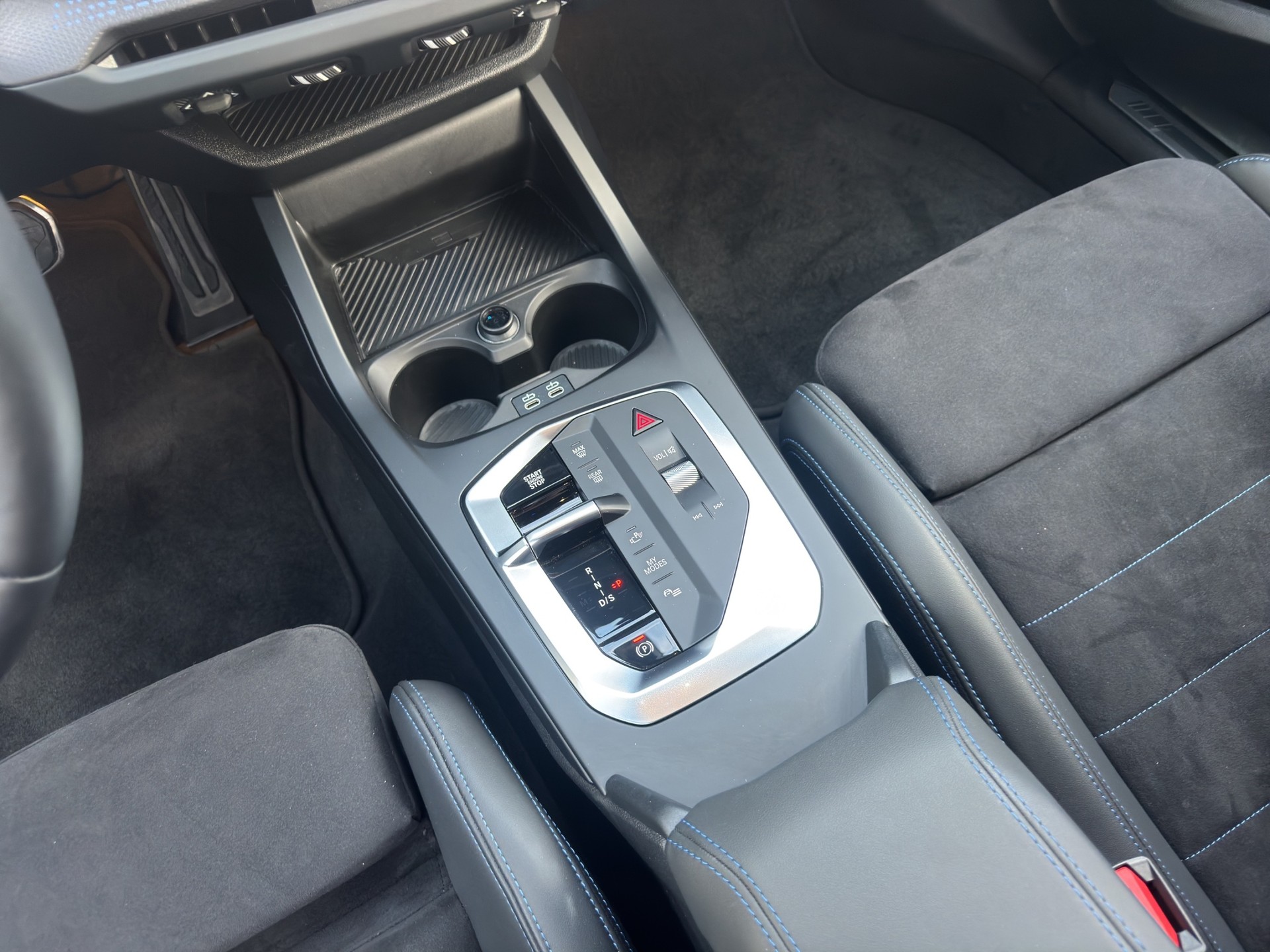 BMW 123 xDrive M Sport Steptronic-image-13