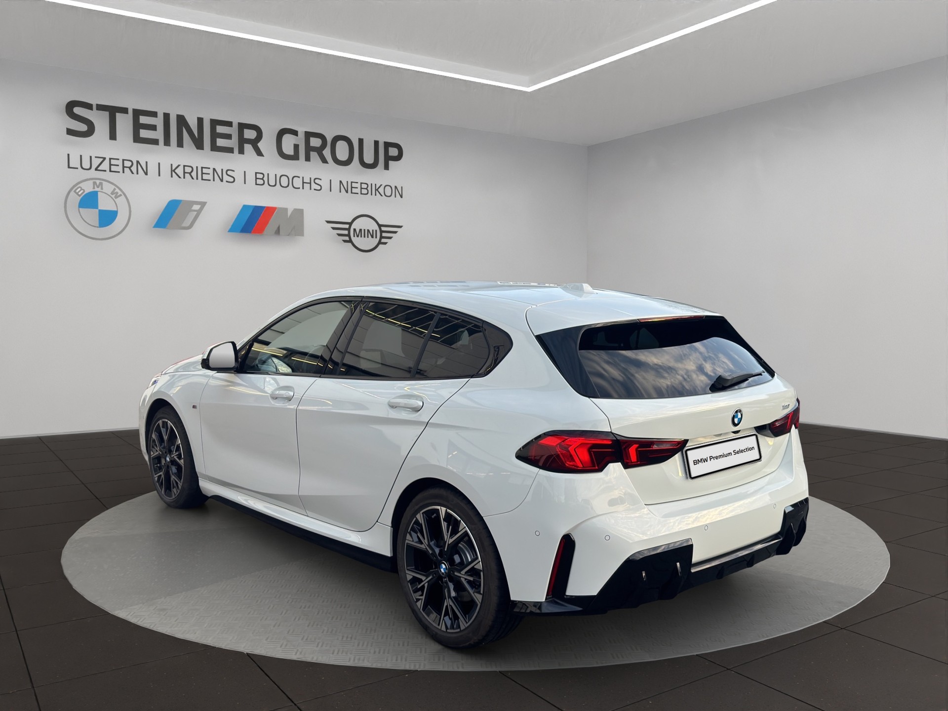 BMW 123 xDrive M Sport Steptronic-image-6
