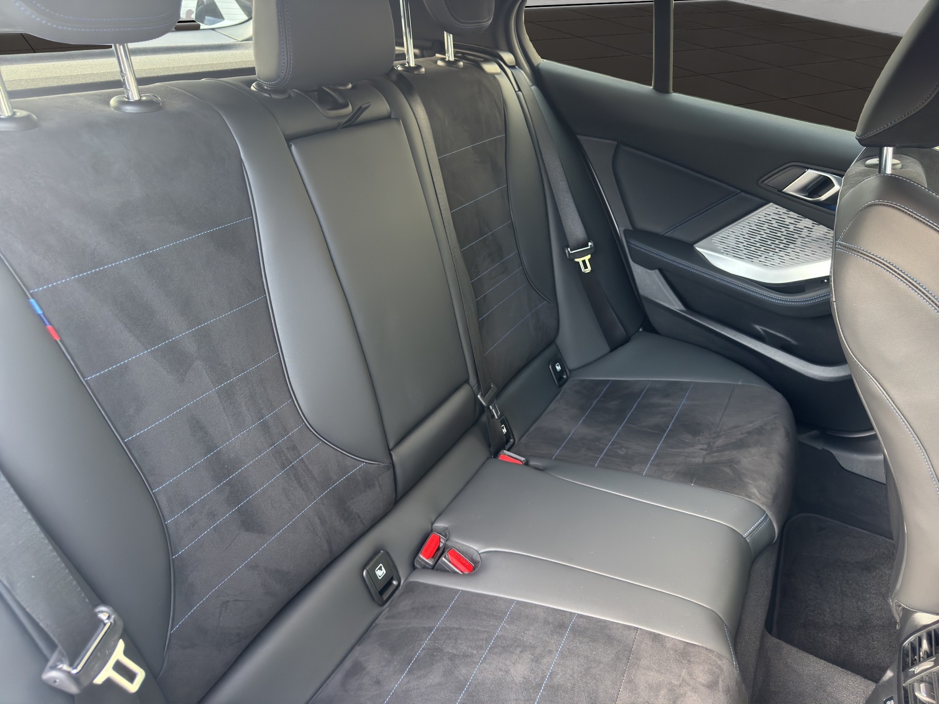 BMW 123 xDrive M Sport Steptronic-image-19