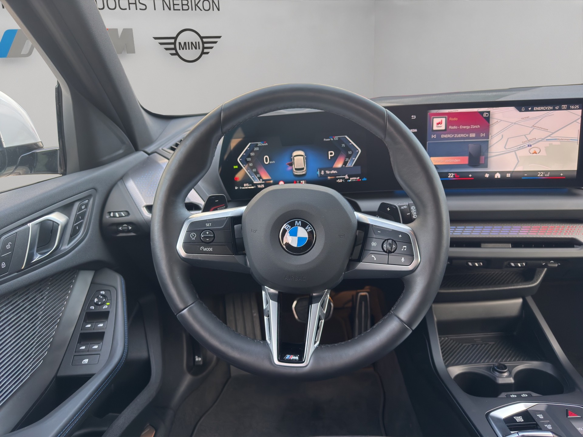 BMW 123 xDrive M Sport Steptronic-image-11