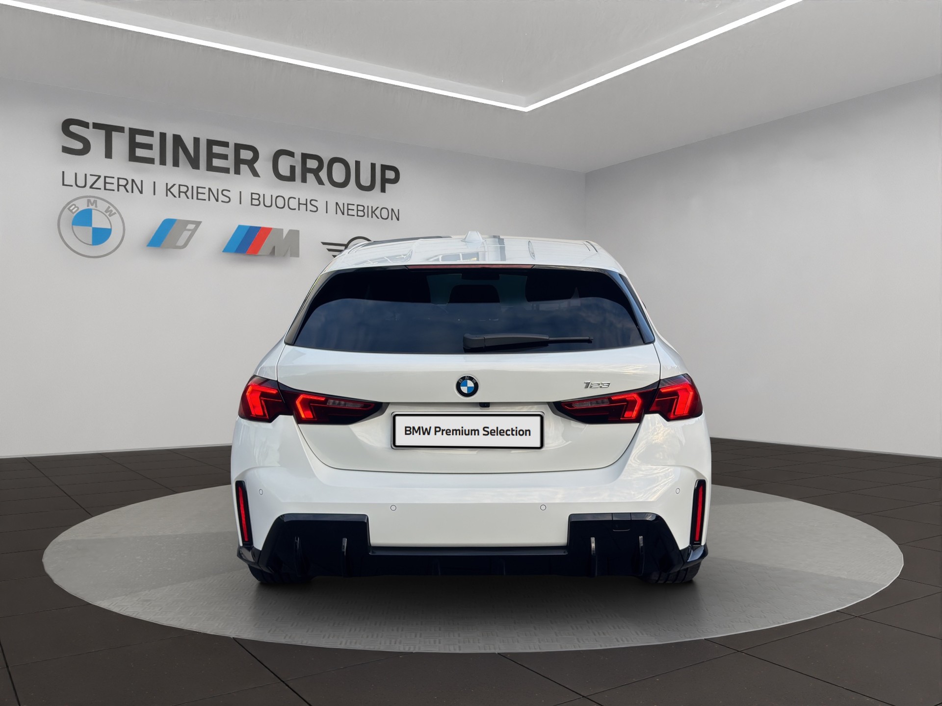 BMW 123 xDrive M Sport Steptronic-image-5