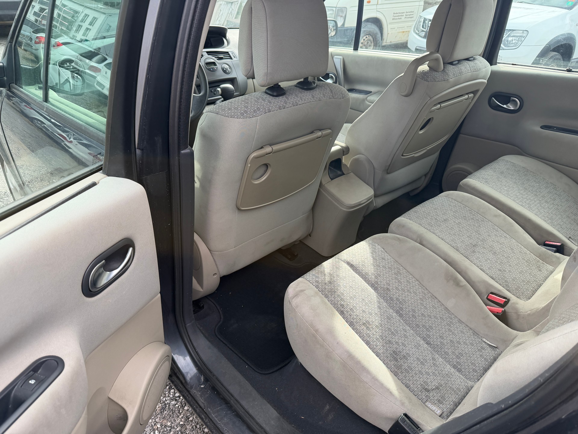 RENAULT Scénic 2.0 16V Fairway Automatic-image-8