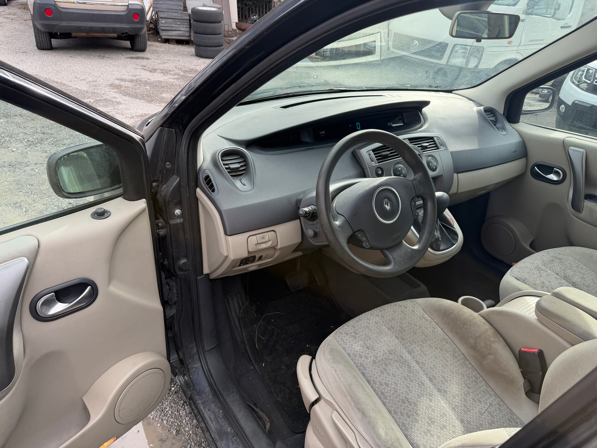 RENAULT Scénic 2.0 16V Fairway Automatic-image-10