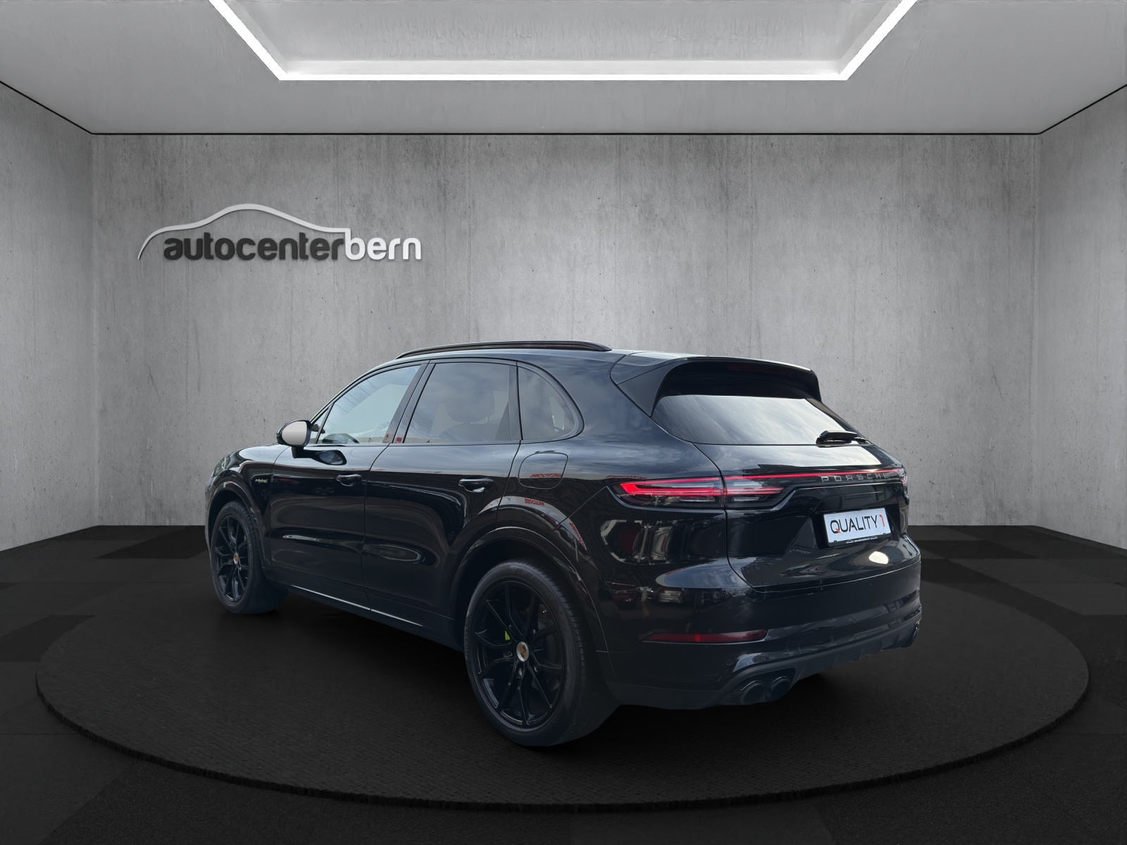 PORSCHE Cayenne E-Hybrid-image-4