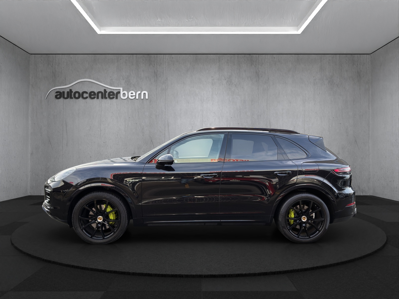 PORSCHE Cayenne E-Hybrid-image-3