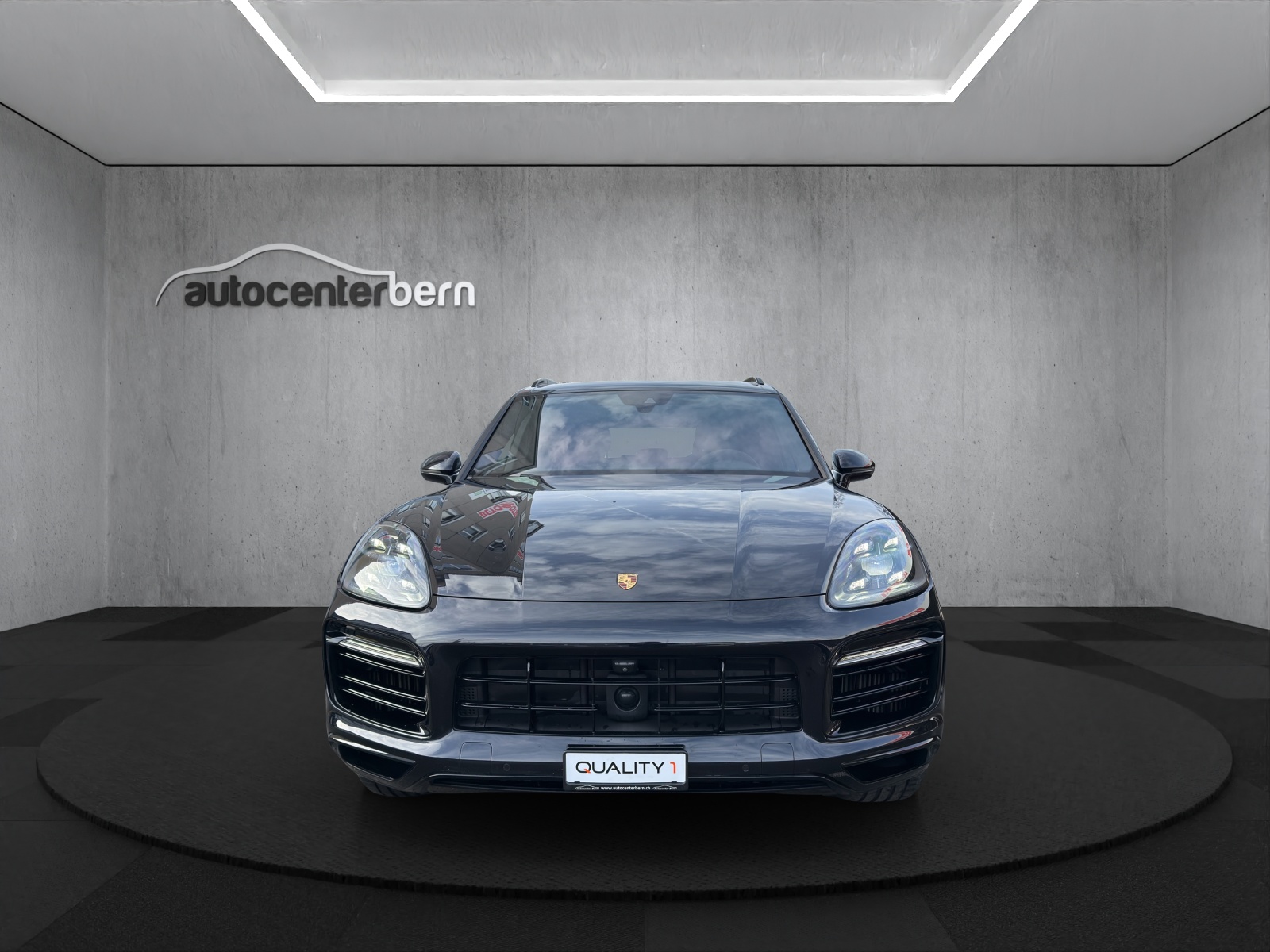 PORSCHE Cayenne E-Hybrid-image-1