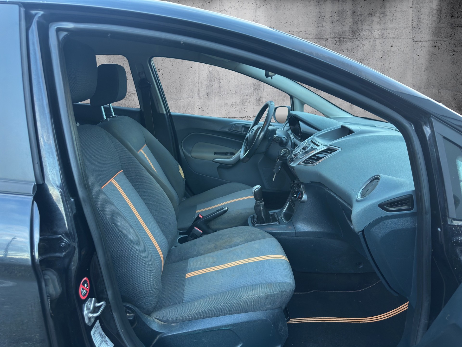 FORD Fiesta 1.4 16V Trend-image-10