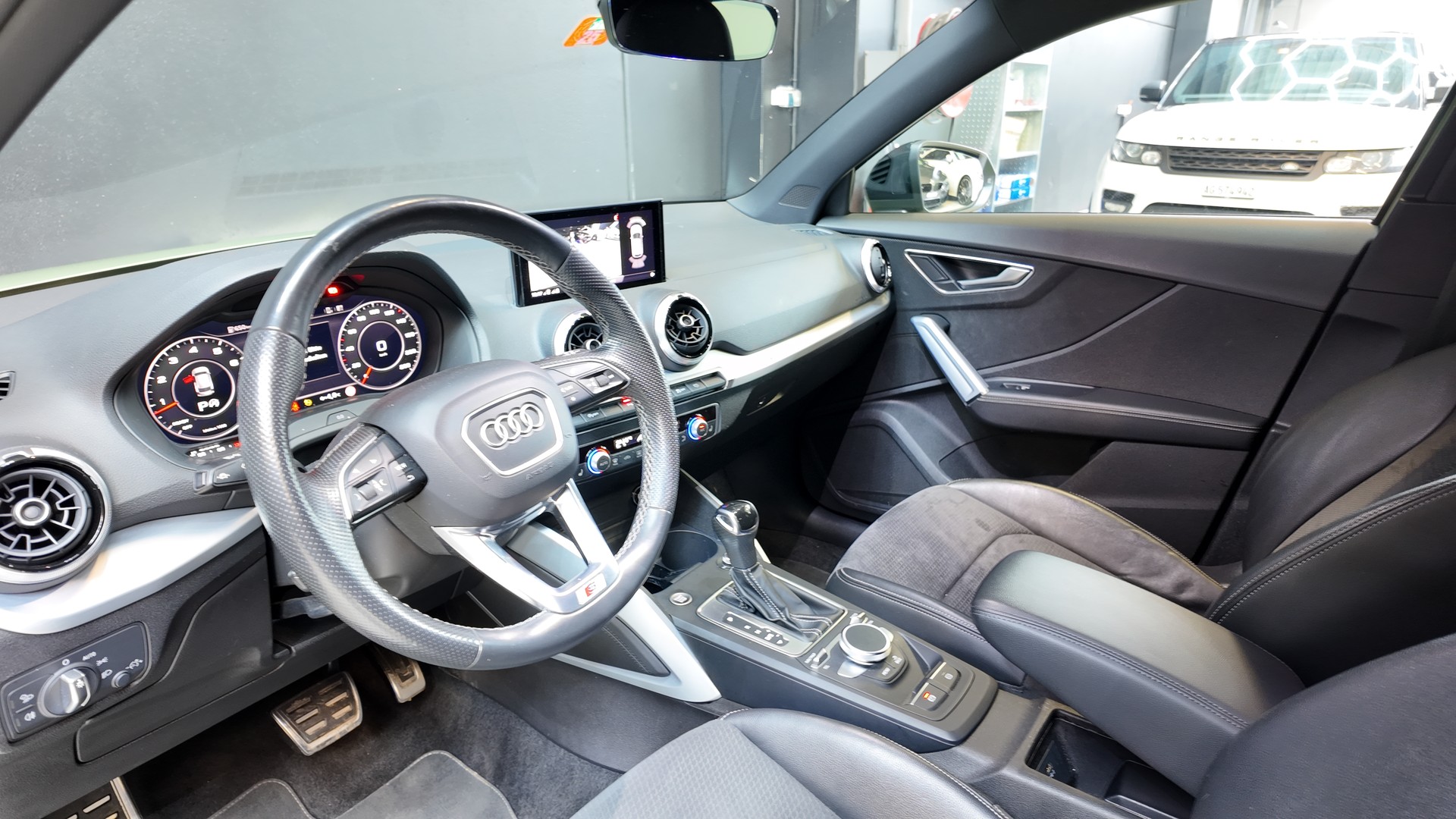 AUDI Q2 35 TFSI Sport Attraction S-tronic-image-8
