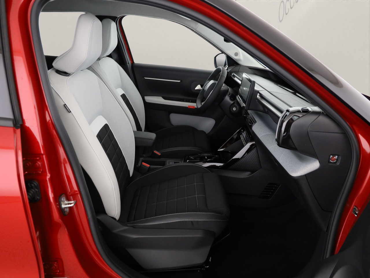 CITROEN C3 1.2 Hybrid Max-image-6