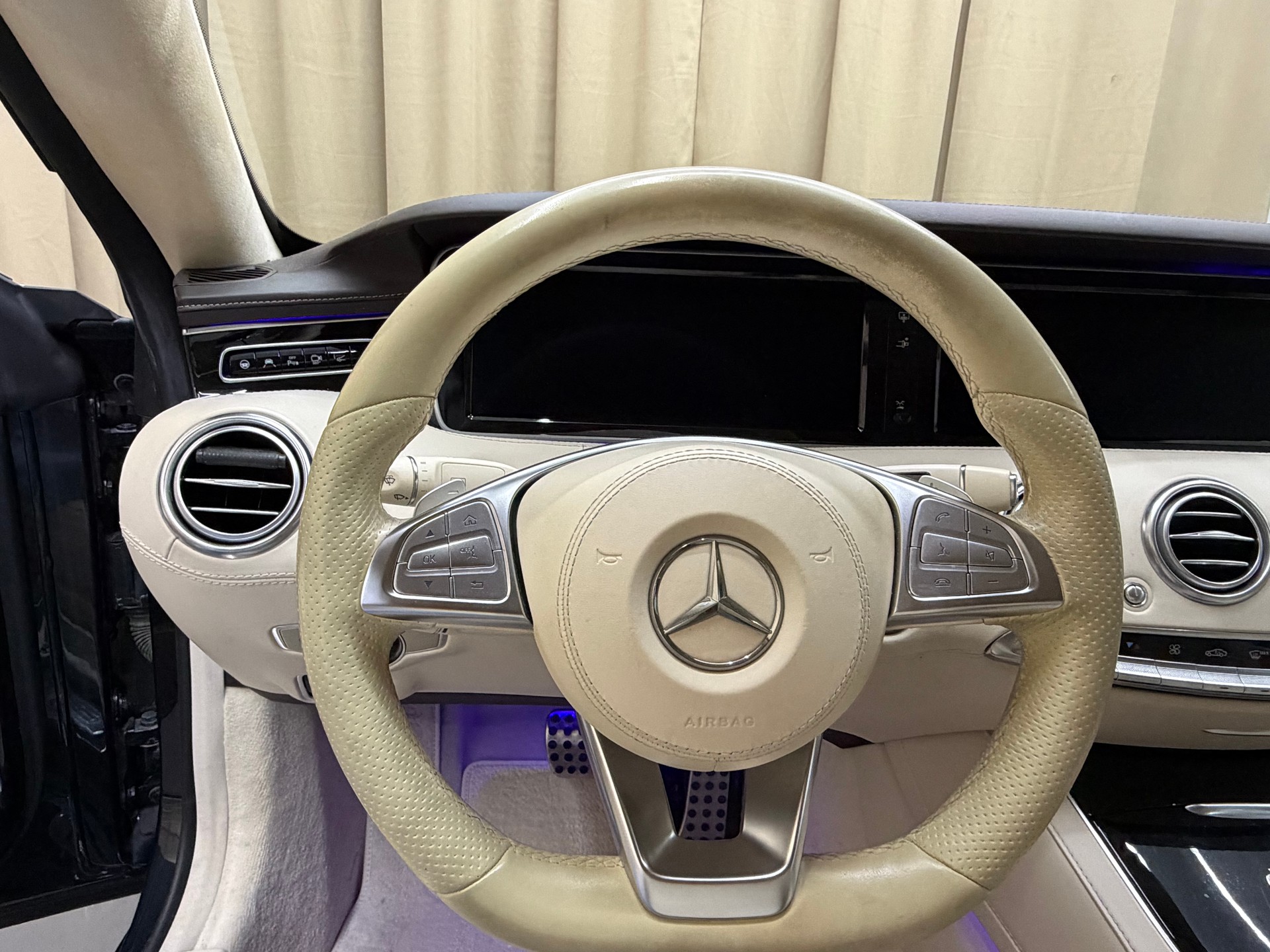 MERCEDES-BENZ S 500 Coupé 4Matic 7G-Tronic-image-9