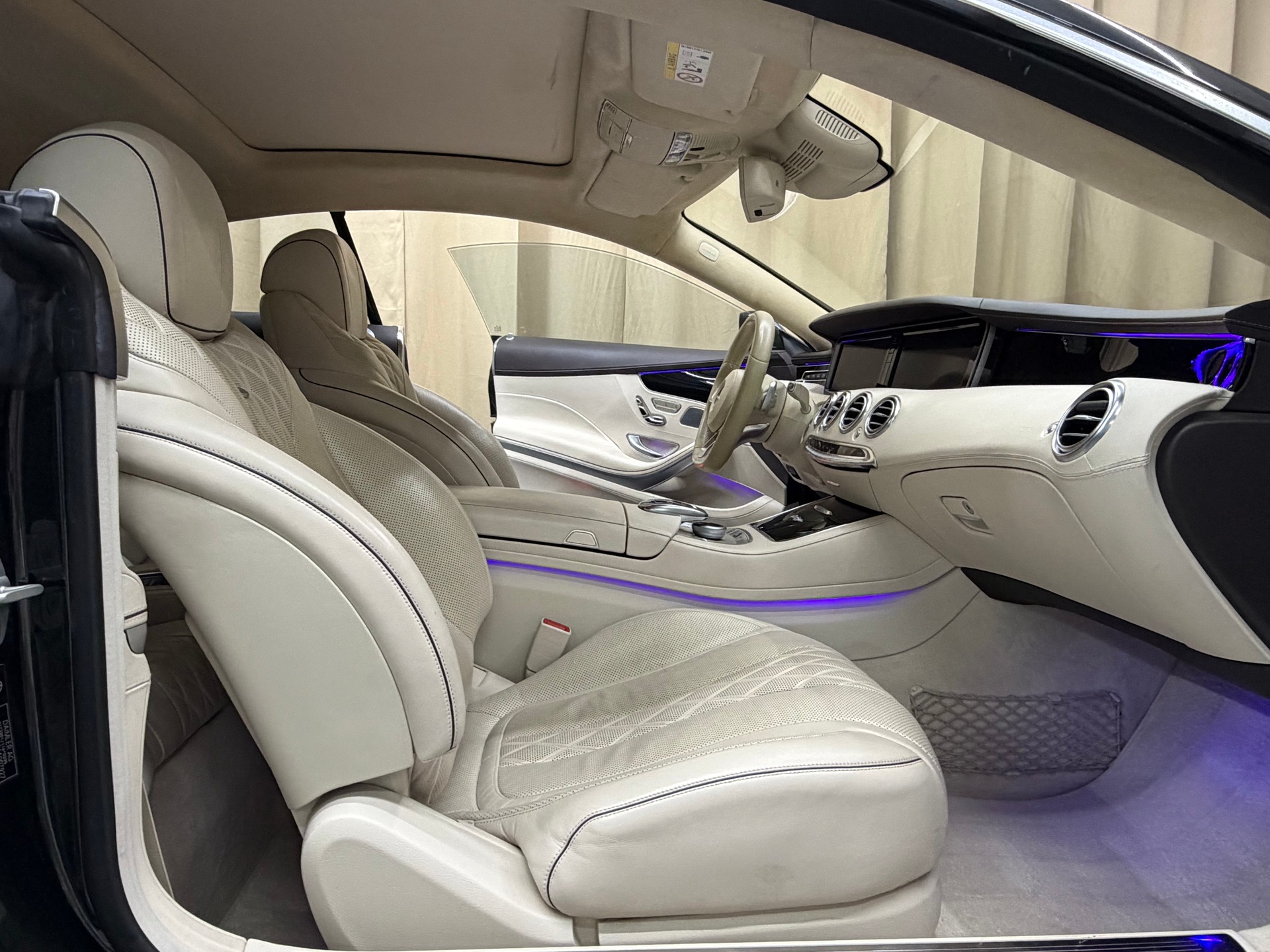 MERCEDES-BENZ S 500 Coupé 4Matic 7G-Tronic-image-7
