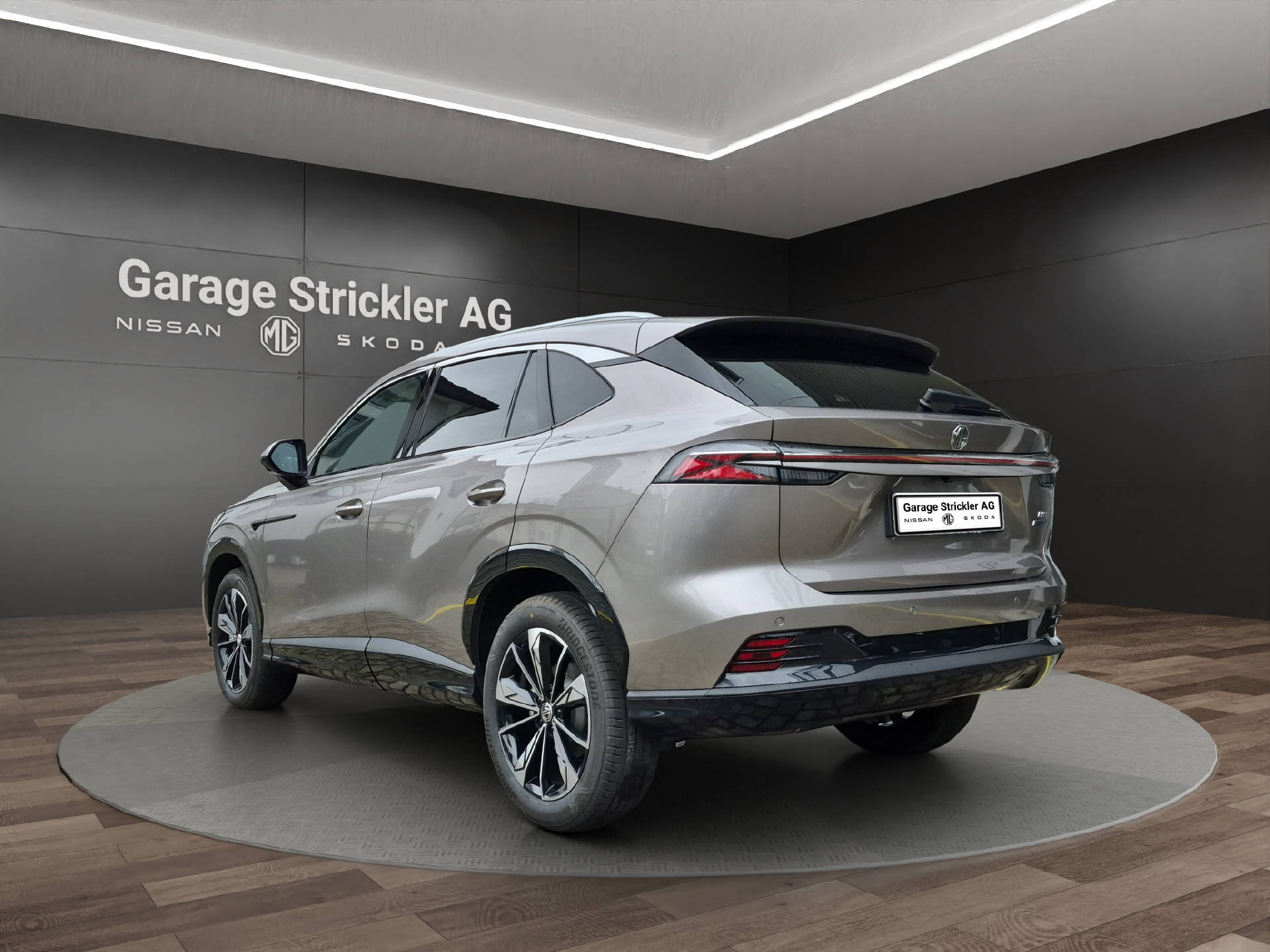 MG HS 1.5 Hybrid Luxury-image-2
