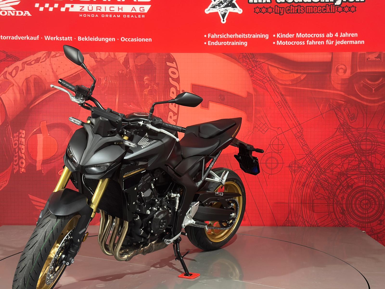 HONDA CB 1000 Hornet SP *Frühlings-Aktion*-showroom-element-3