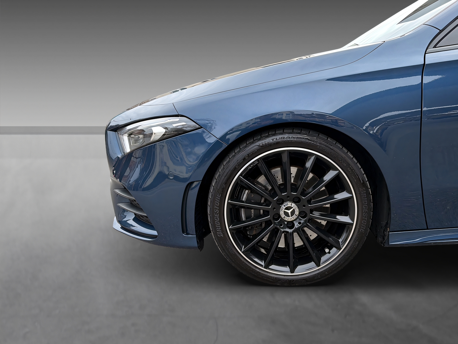 MERCEDES-BENZ A 250 4Matic-image-5