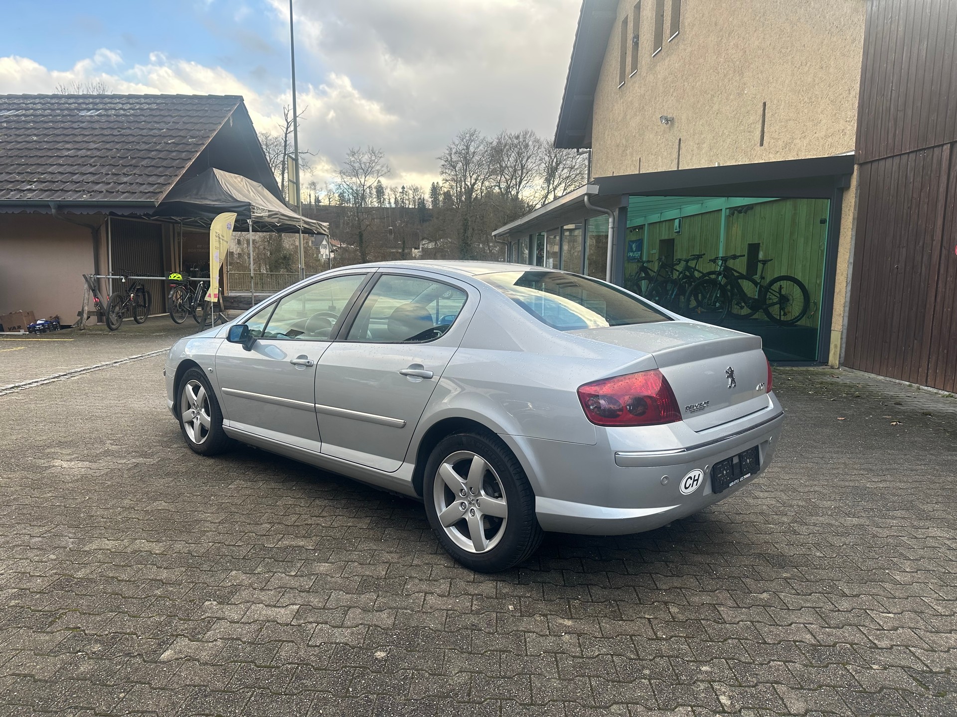 PEUGEOT 407 2.0 HDI SV Executive-image-5
