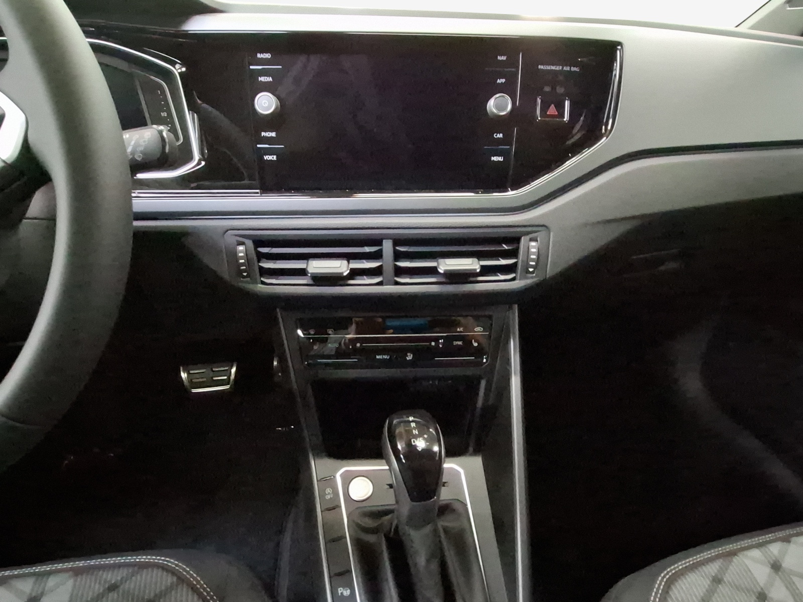 VW Polo 1.0 TSI R-Line DSG-image-10