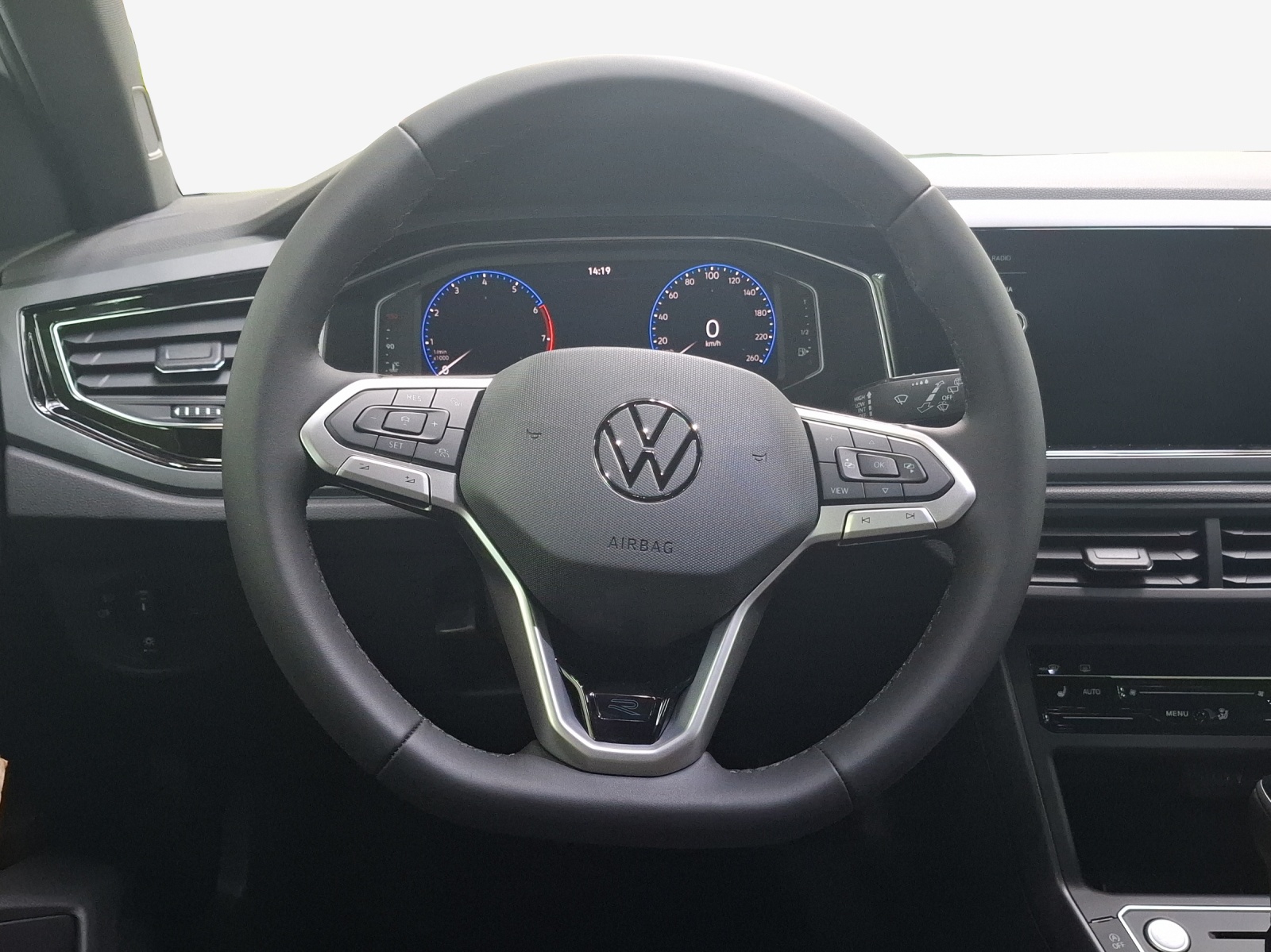VW Polo 1.0 TSI R-Line DSG-image-9