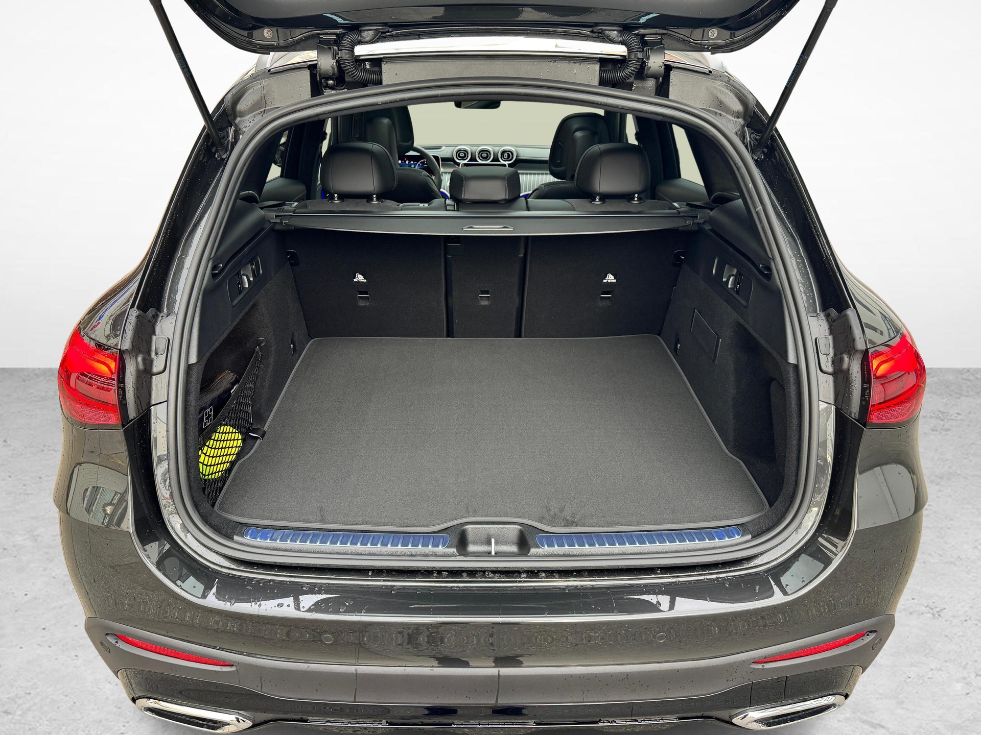 MERCEDES-BENZ GLC 220 d 4MATIC AMG Line-image-11