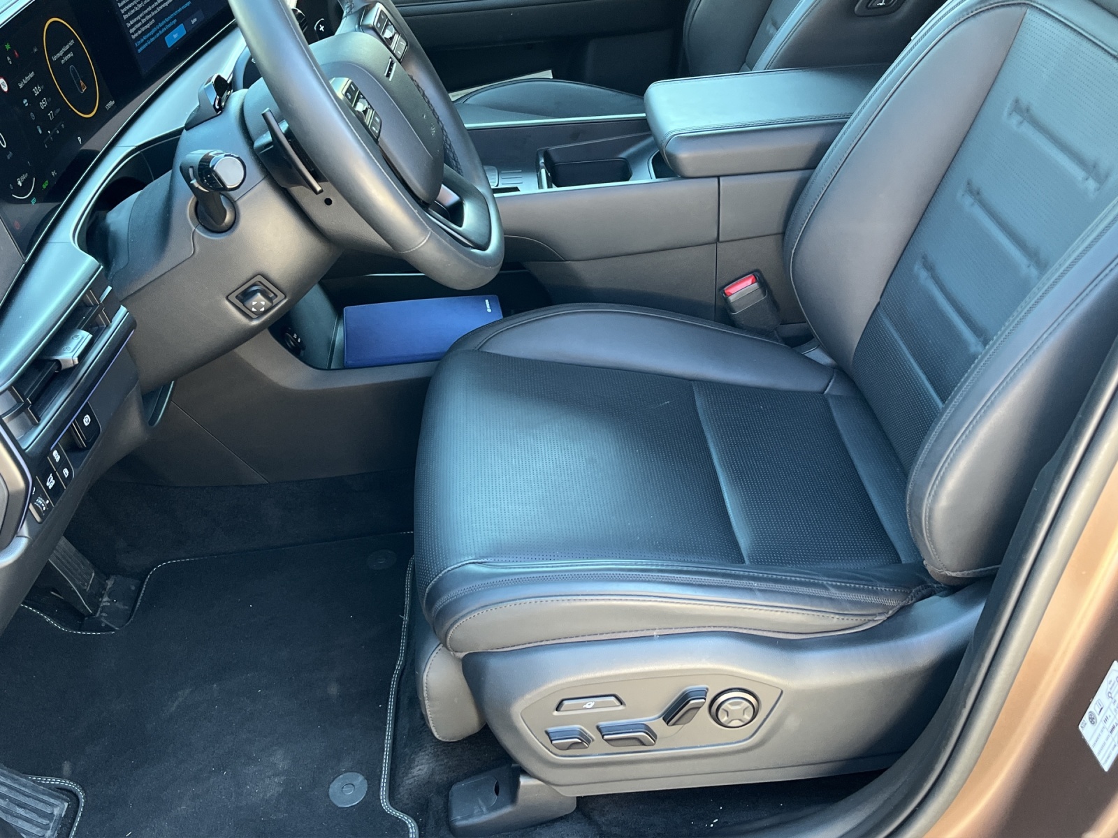 HYUNDAI Santa Fe 1.6 T-GDi PHEV Calligraphy 4WD Automatic-image-8