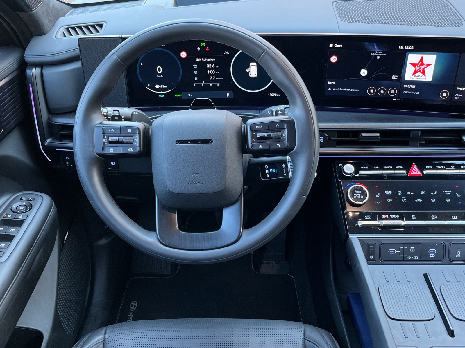 HYUNDAI Santa Fe 1.6 T-GDi PHEV Calligraphy 4WD Automatic-image-13