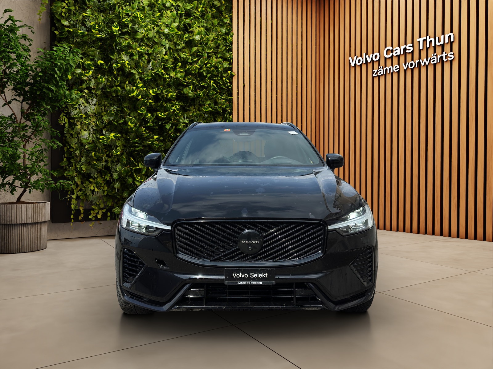 VOLVO XC60 2.0 T8 TE Black Edition eAWD-image-1