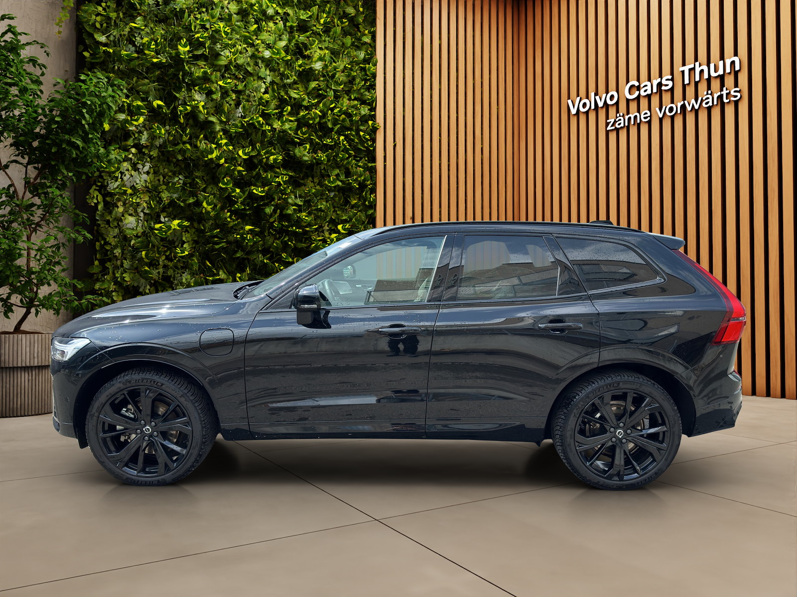 VOLVO XC60 2.0 T8 TE Black Edition eAWD-image-4
