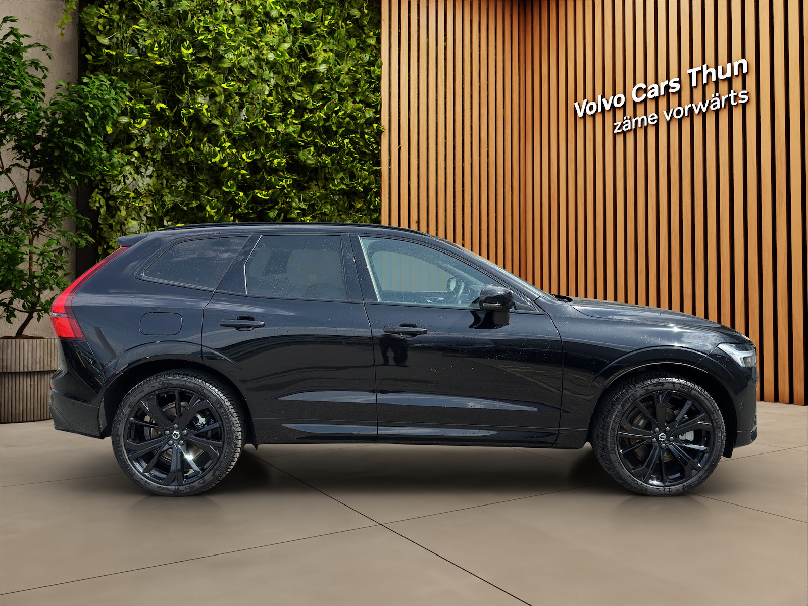 VOLVO XC60 2.0 T8 TE Black Edition eAWD-image-3