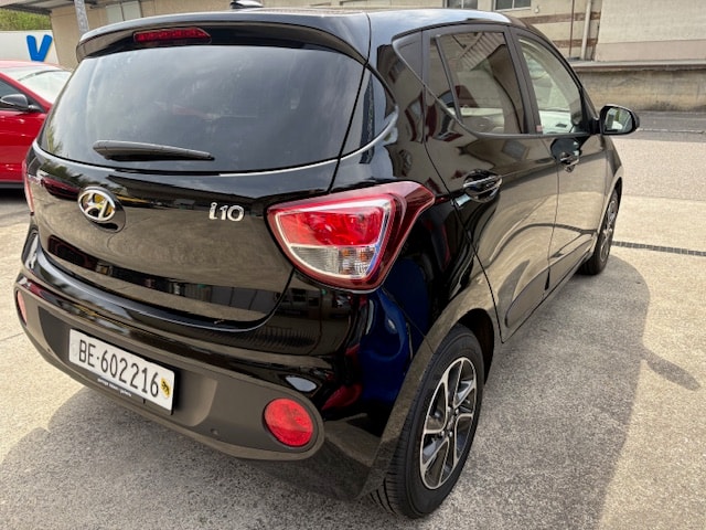 HYUNDAI i10 1.0 Amplia-image-4
