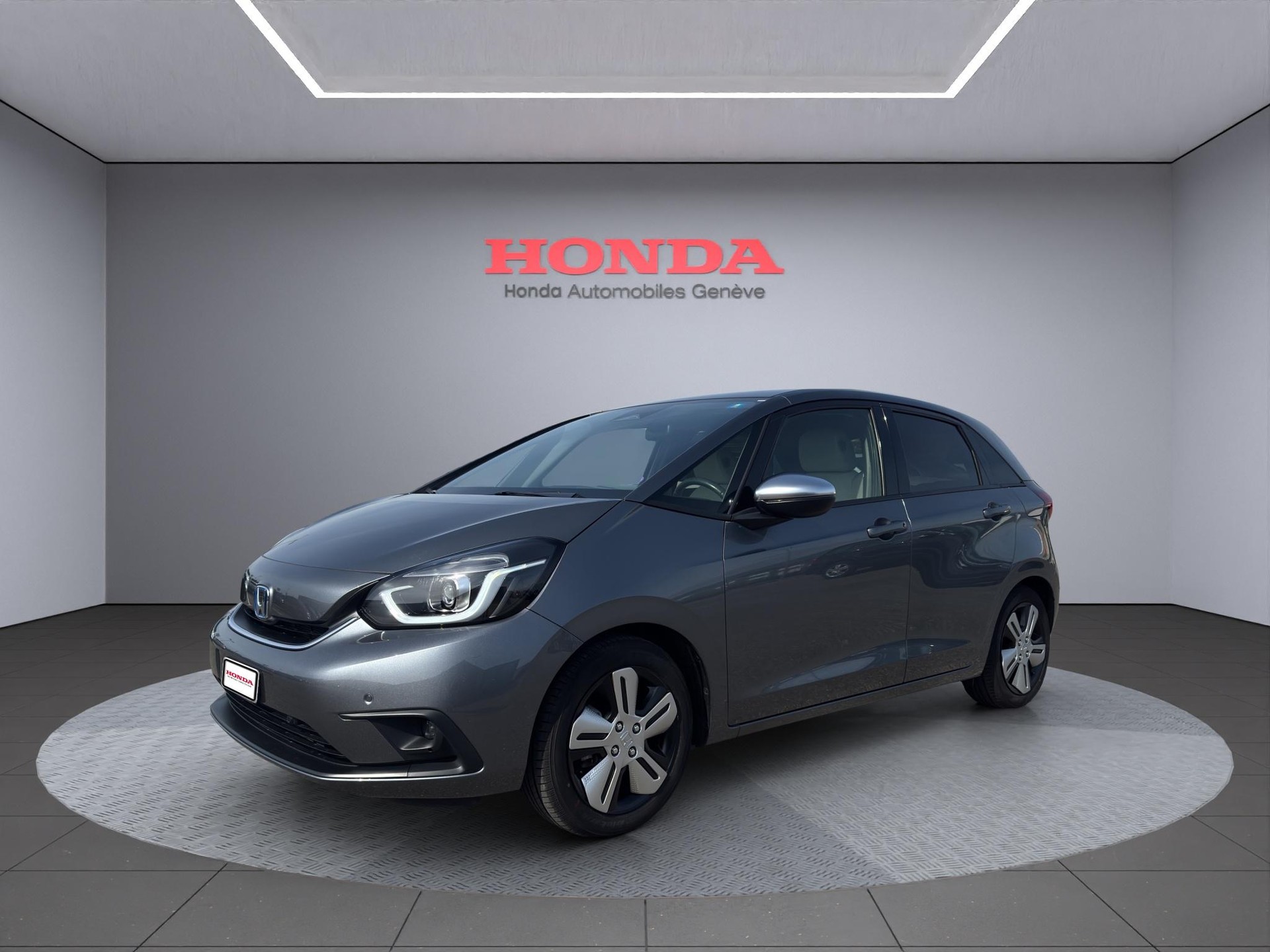 HONDA Jazz 1.5 i-MMD Executive-showroom-element-3