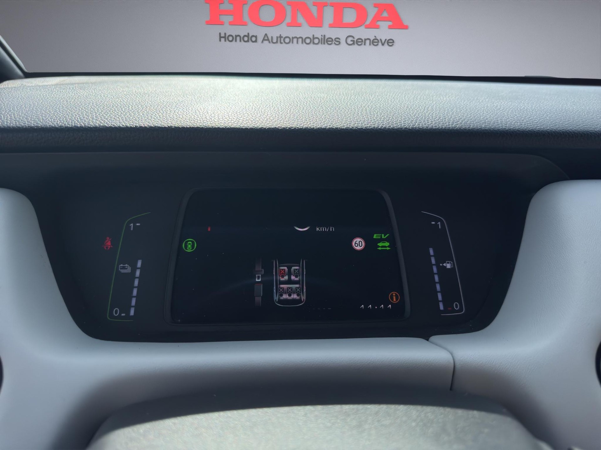 HONDA Jazz 1.5 i-MMD Executive-image-10