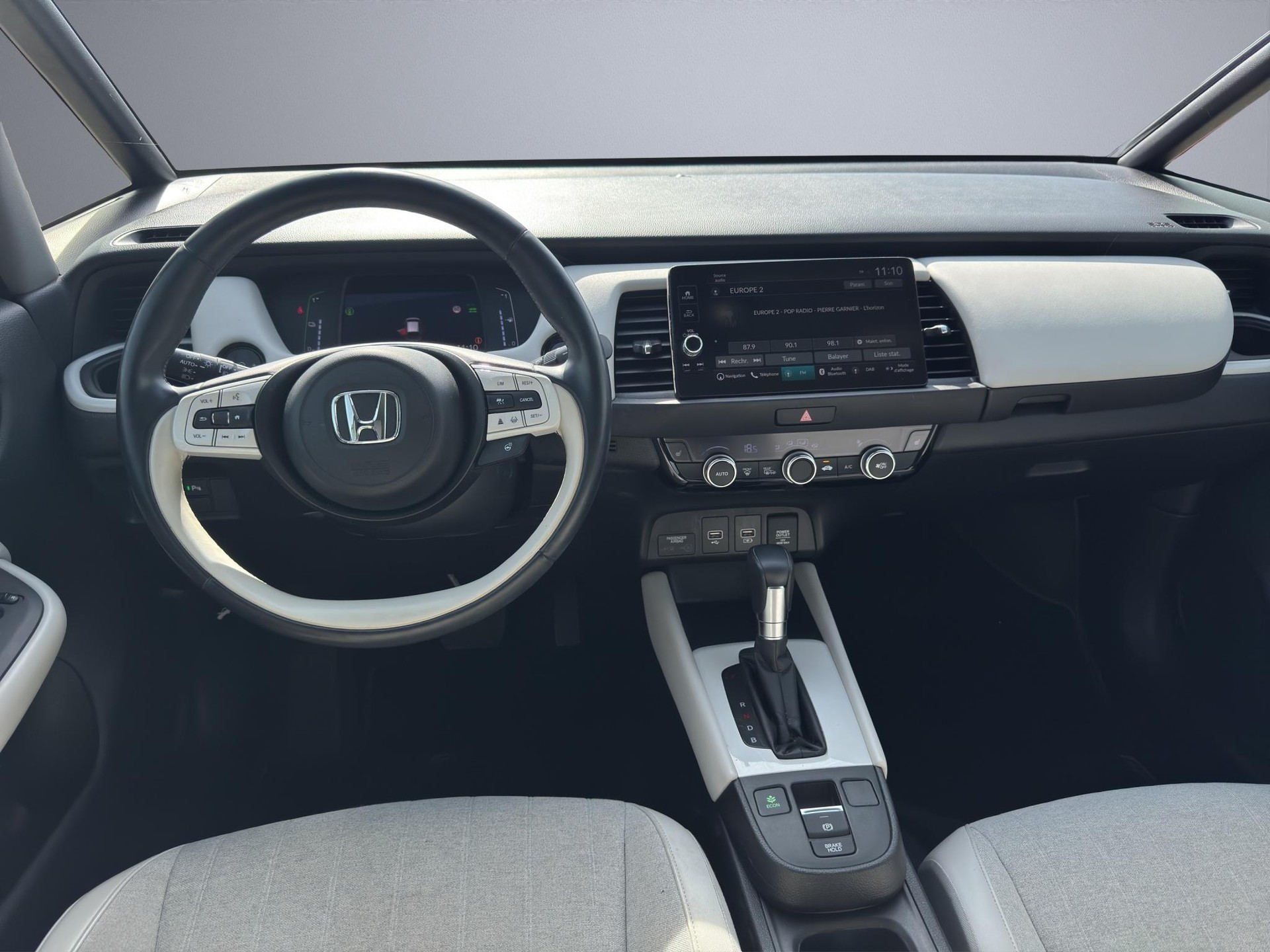 HONDA Jazz 1.5 i-MMD Executive-image-8