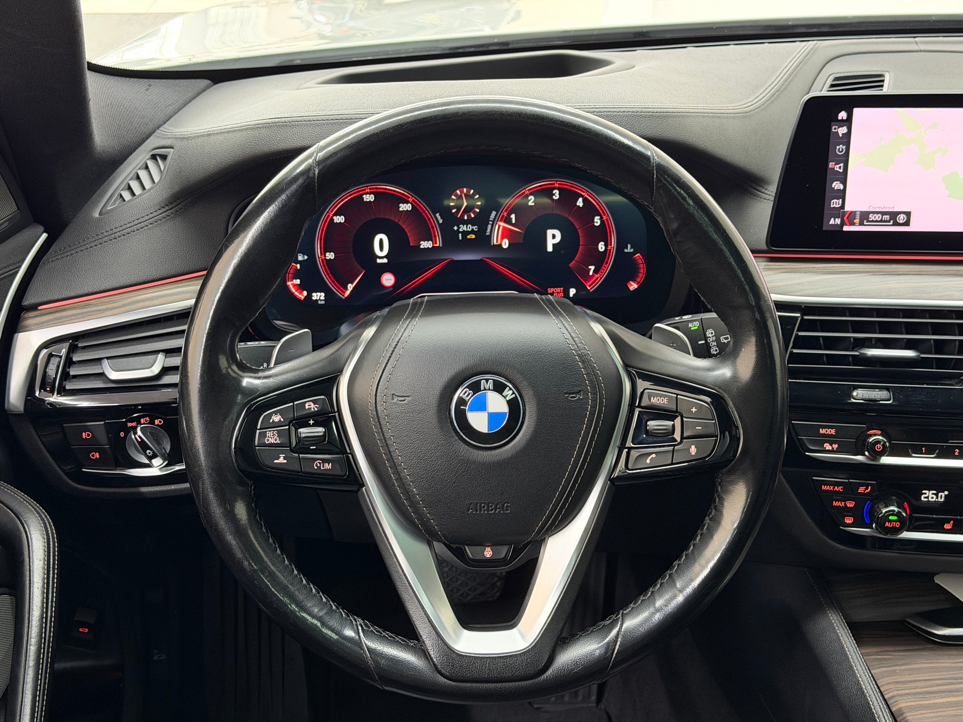 BMW 540i xDrive Touring Luxury Line Steptronic-image-12