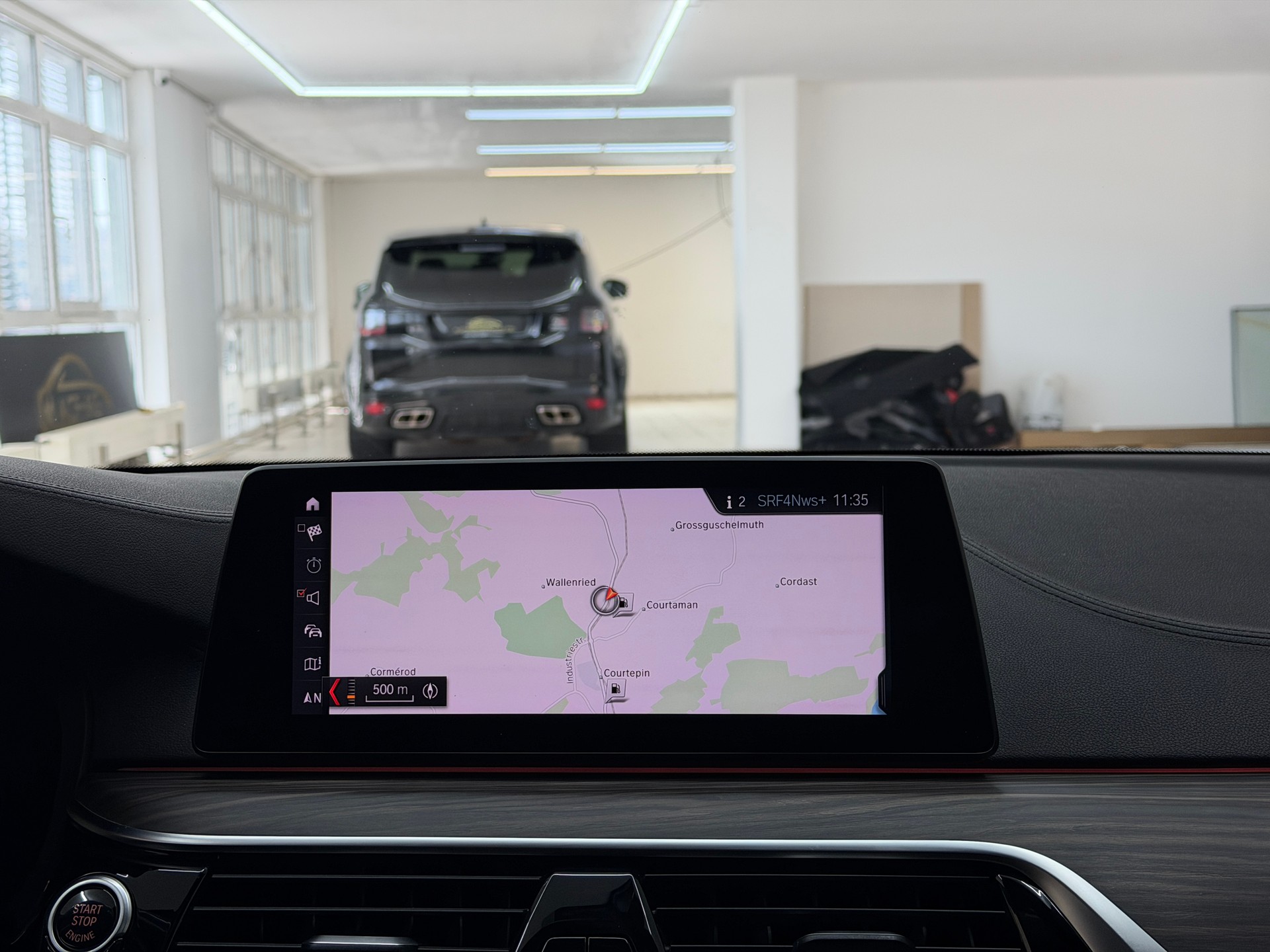 BMW 540i xDrive Touring Luxury Line Steptronic-image-11
