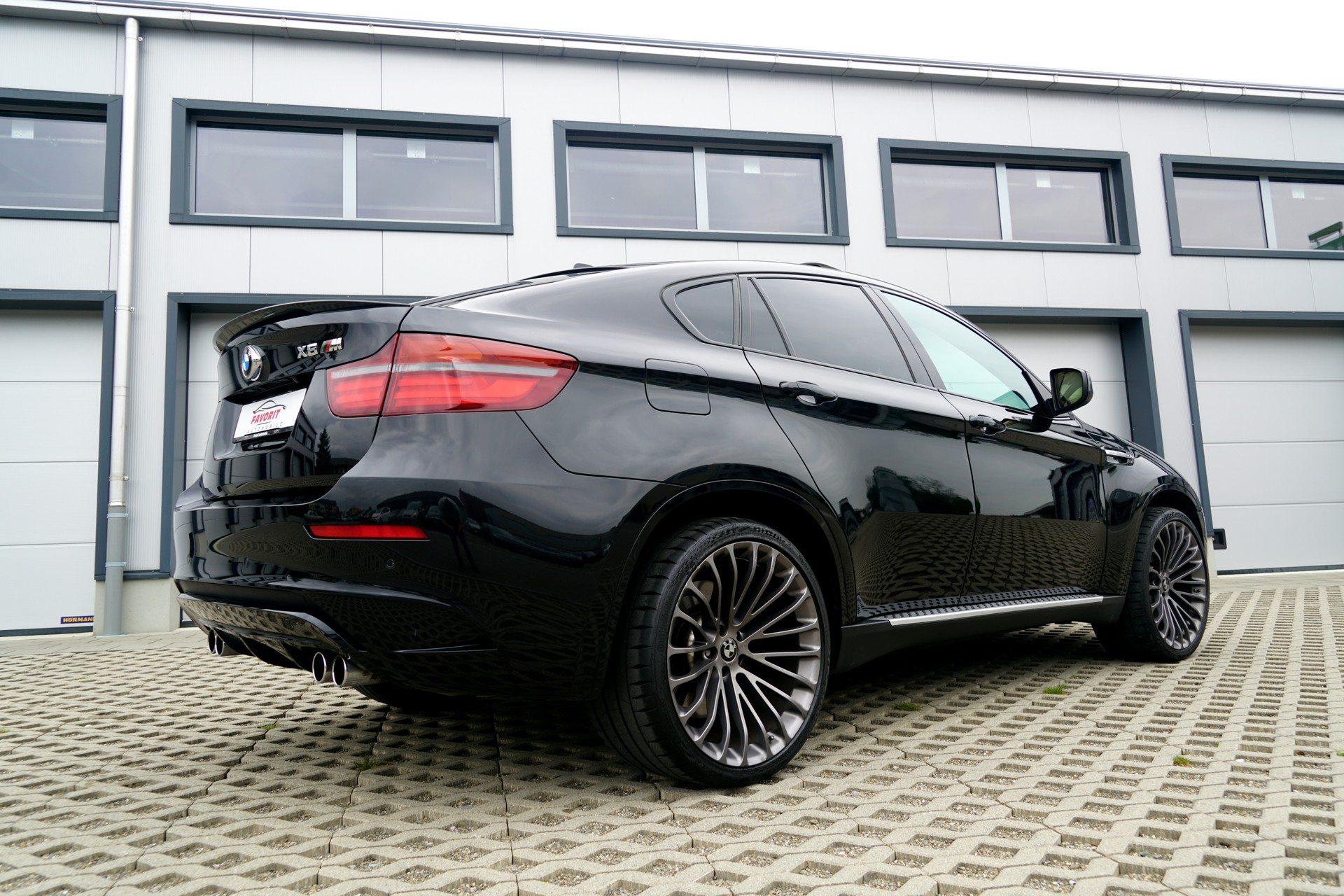 BMW X6 M Steptronic-image-2