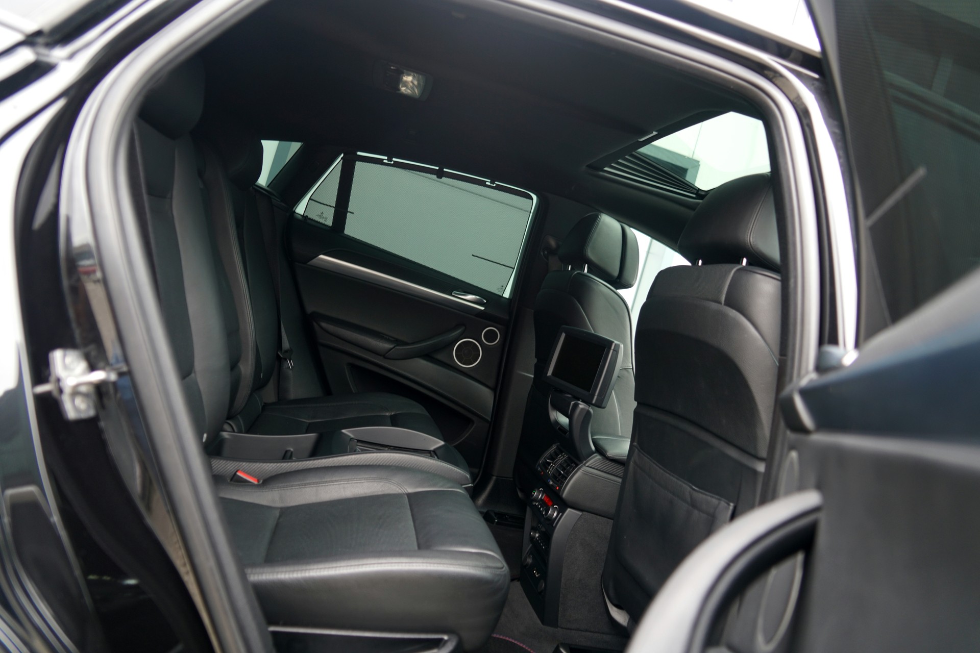 BMW X6 M Steptronic-image-13