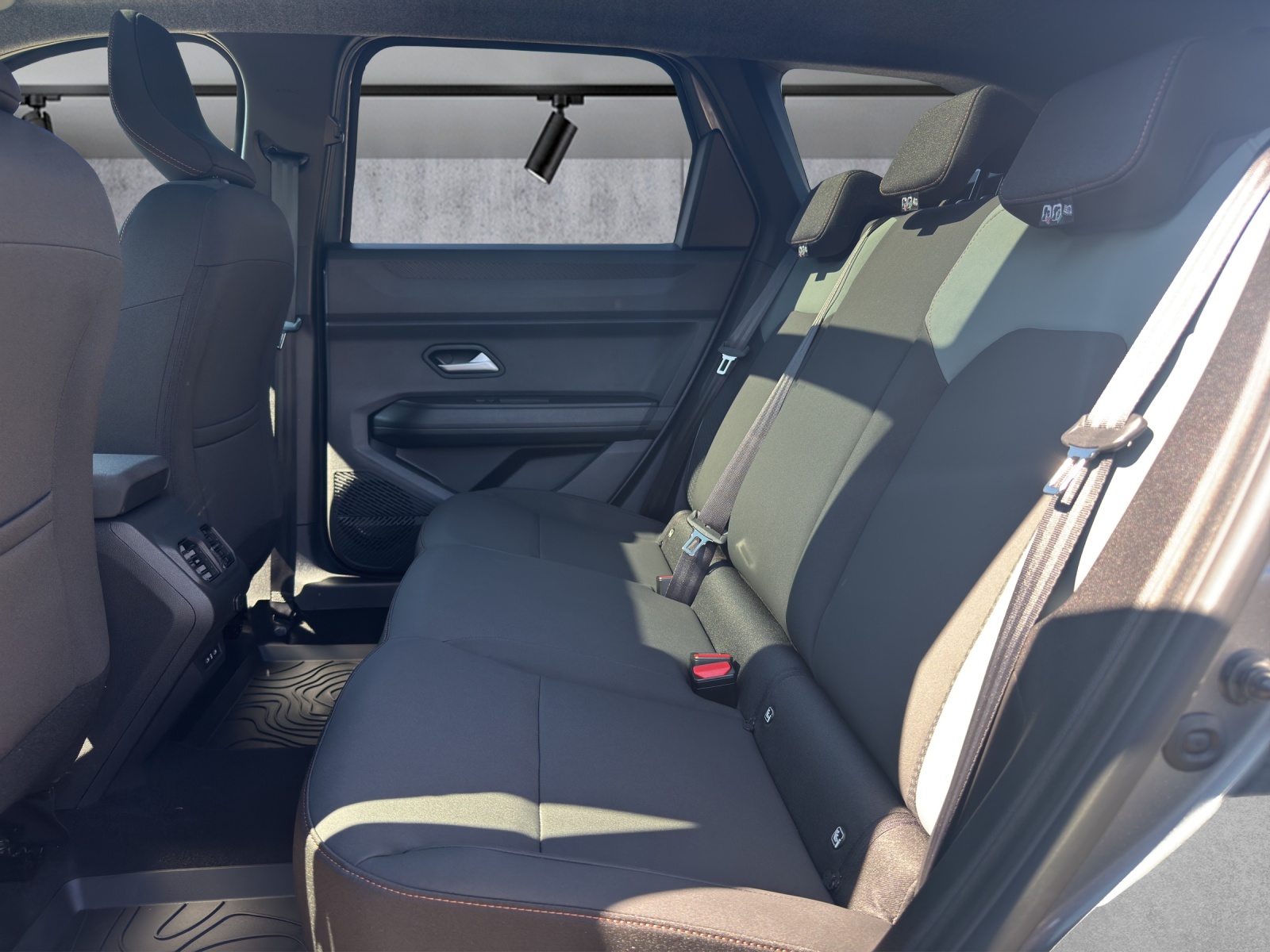 DACIA Bigster HEV 155 Extreme-image-10