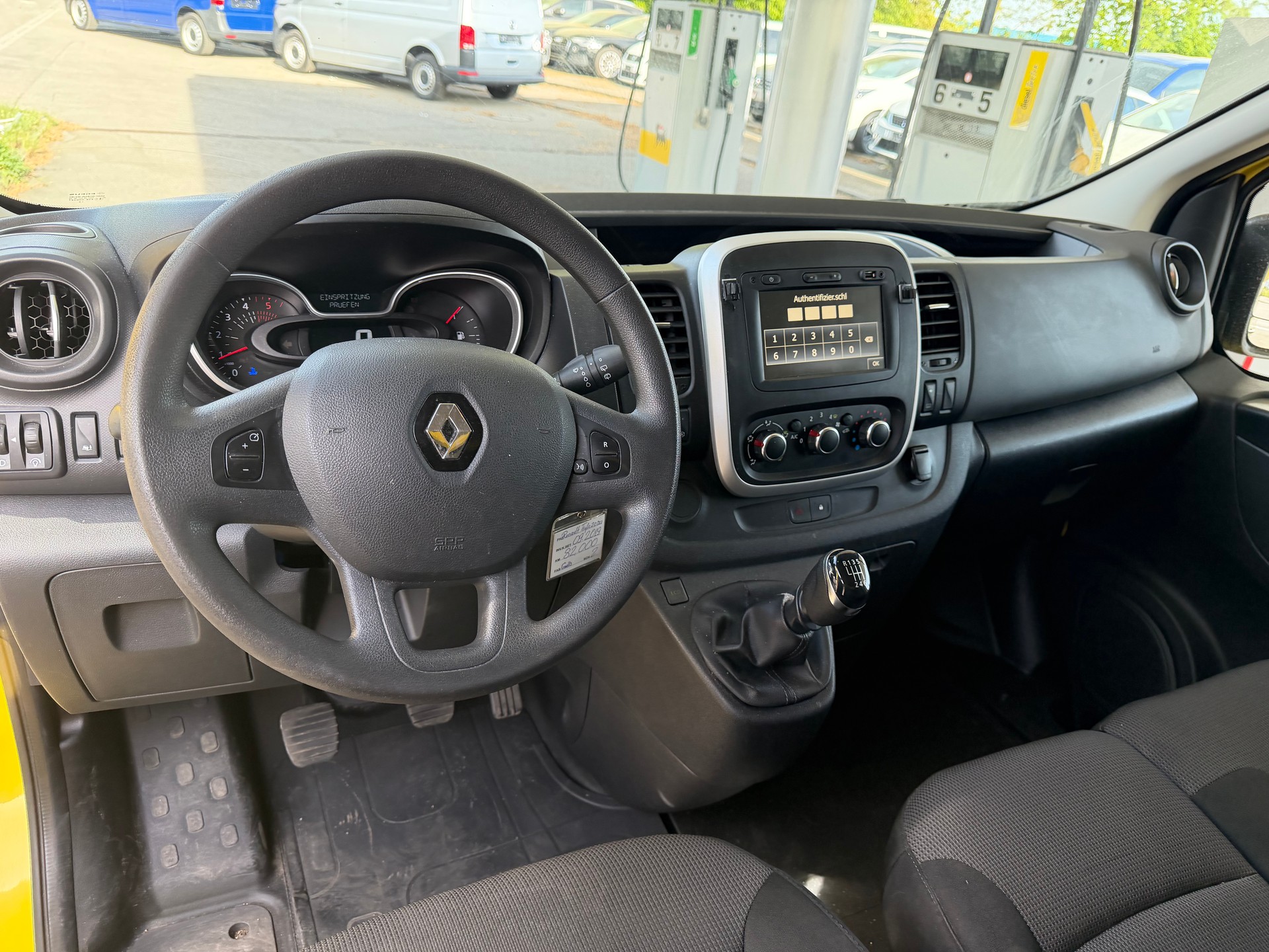 RENAULT Trafic 2.0 ENERGY dCi145 3.0t Business L2H1 ** Navi * LED * Klimaanlage * Tempomat * PDC H * RF-Kamera * Ab MFK 02.2025-image-3