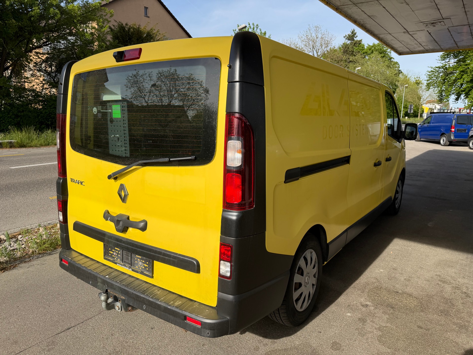 RENAULT Trafic 2.0 ENERGY dCi145 3.0t Business L2H1 ** Navi * LED * Klimaanlage * Tempomat * PDC H * RF-Kamera * Ab MFK 02.2025-image-4