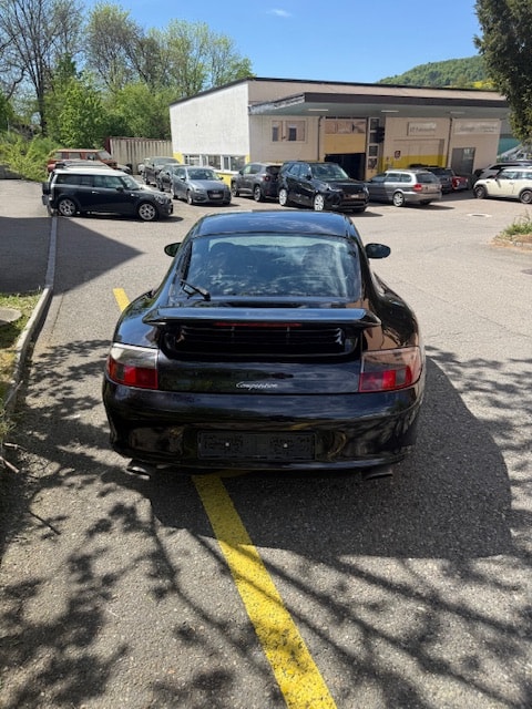 PORSCHE 911 Carrera-image-5