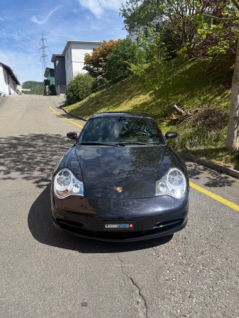 PORSCHE 911 Carrera-image-1
