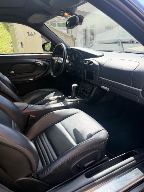 PORSCHE 911 Carrera-image-7
