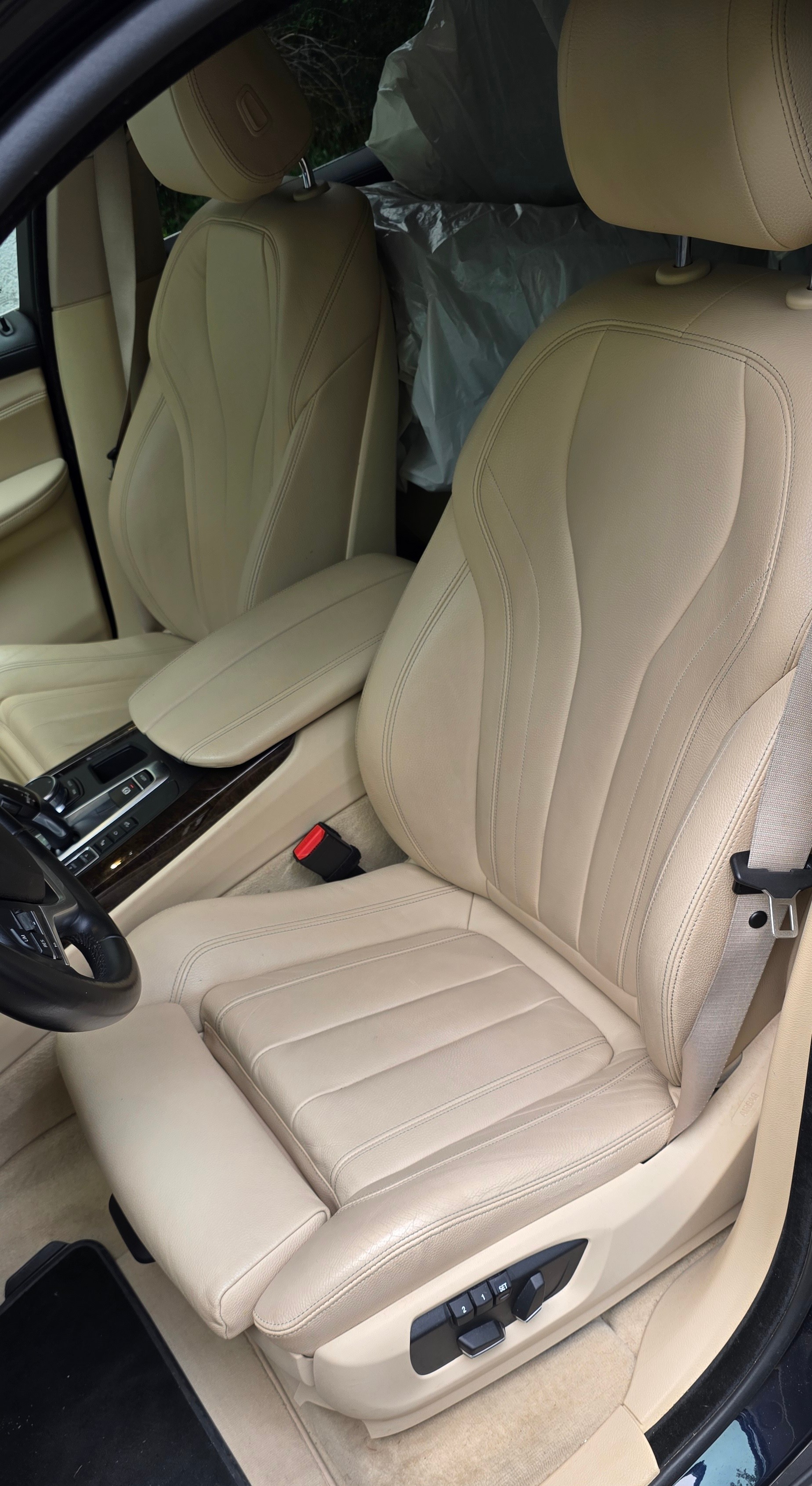 BMW 35i xDrive-image-7