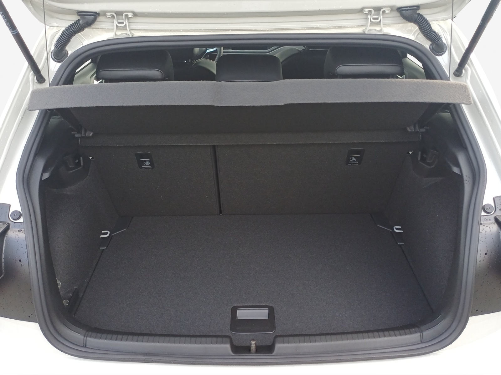 VW Polo 2.0 TSI GTI DSG-image-12