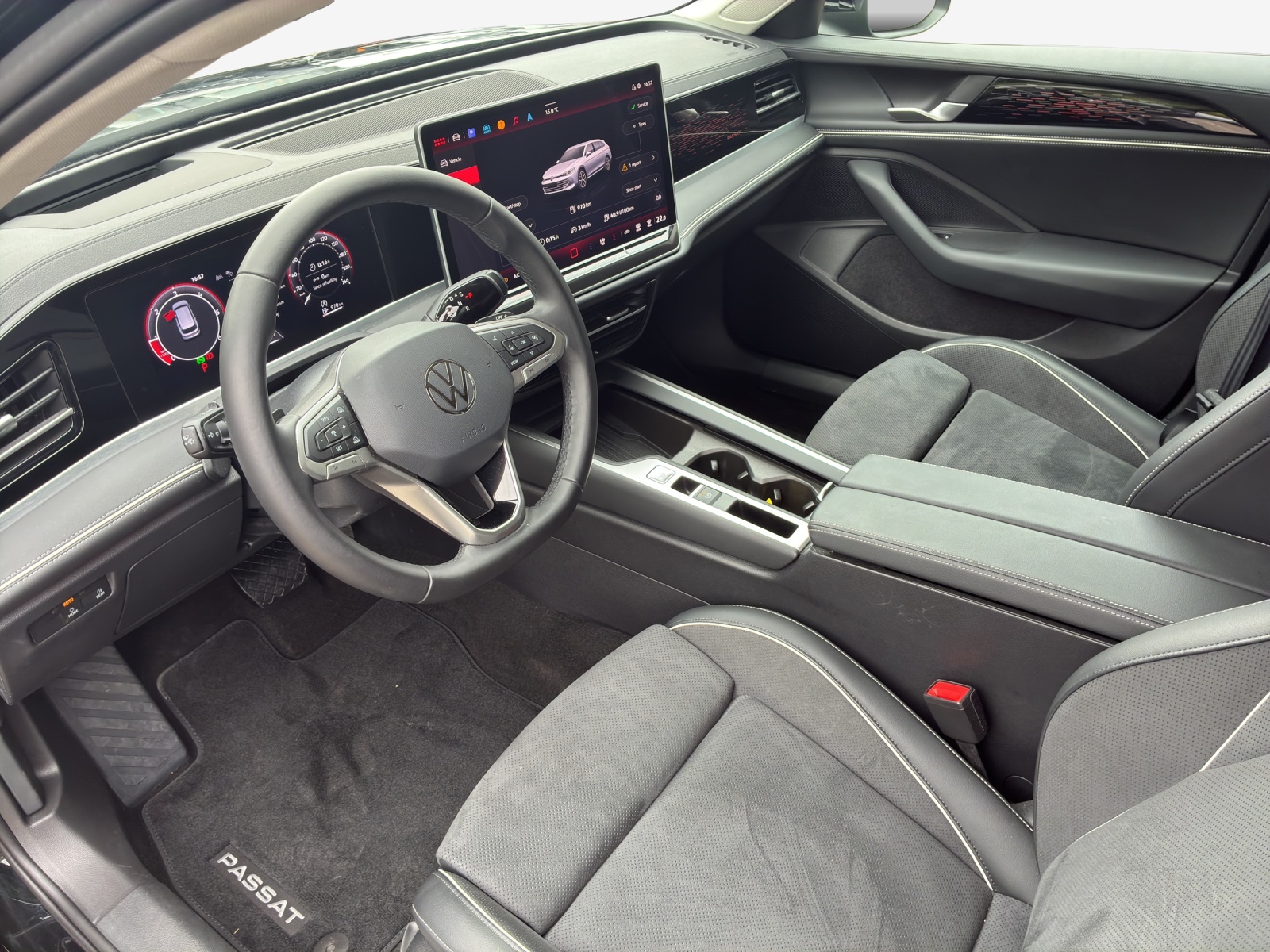 VW Passat Variant 2.0 TDI evo Business 4 Motion DSG-image-8