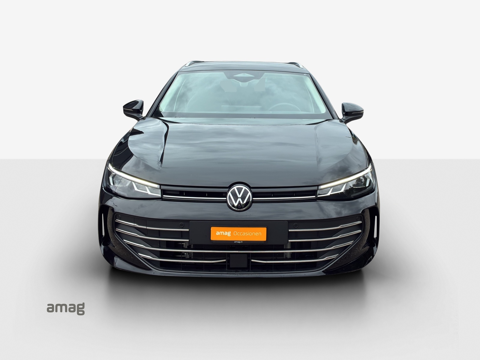 VW Passat Variant 2.0 TDI evo Business 4 Motion DSG-image-6