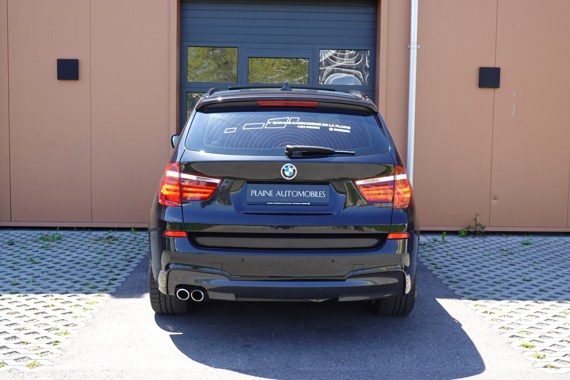 BMW X3 xDrive 30d Steptronic -" Pack M * Capteur de Recul * intérieur cuir * jantes 19 * sièges chauffants/électriques "-image-8